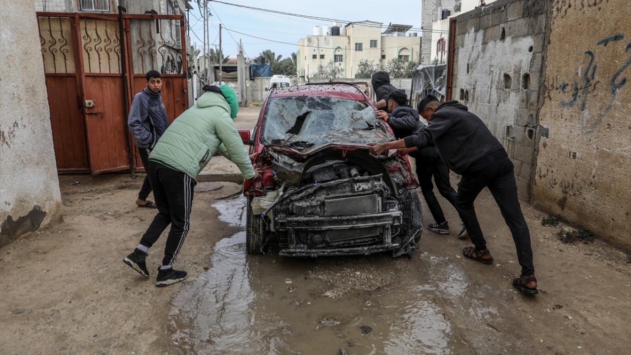 İsrail Refah'a saldırı düzenledi