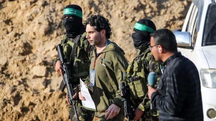 Gazze'de 4'üncü rehine takası: 183 Filistinli serbest kaldı