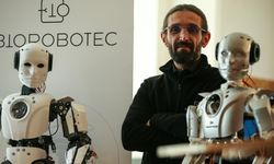 Türk robotu "Cuma", robotik kodlama alanında yapay zeka destekli yeni yetenekler edinecek