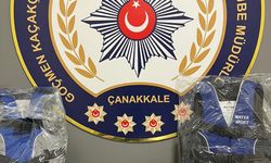 Çanakkale'de 43 düzensiz göçmen ve 4 göçmen kaçakçılığı şüphelisi yakalandı