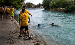 Adana'da "gönüllü cankurtaran"ların sulama kanalı nöbeti