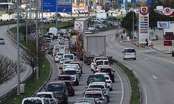 Ankara-Samsun kara yolu Havza geçişinde trafik yoğunluğu başladı