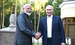 Putin ile Modi, Moskova'da bir araya geldi