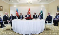 Cumhurbaşkanı Erdoğan, Azerbaycan Cumhurbaşkanı Aliyev ve Pakistan Başbakanı Şerif ile üçlü toplantı yaptı