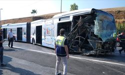 Küçükçekmece'deki metrobüs kazasında 35 kişi yaralandı