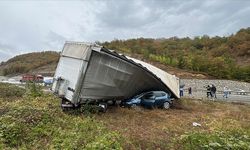 Samsun-Ankara kara yolundaki zincirleme trafik kazasında 3 kişi öldü, 6 kişi yaralandı