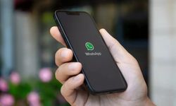 WhatsApp, AMOLED ekranlar için karanlık tema testlerine başladı