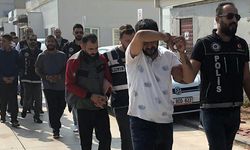 Adana'da uyuşturucu satıcılarına yönelik operasyonda 25 zanlı yakalandı