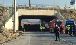 Denizli'de feci kaza! İşçileri taşıyan midibüs devrildi: 4 can kaybı, 6 yaralı