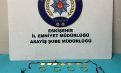 Eskişehir'de kendisini kamu görevlisi olarak tanıttığı 2 kişiyi dolandıran zanlı tutuklandı