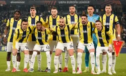 Fenerbahçe'de olay ayrılık! Yıldız oyuncunun yeni takımı canlı yayında açıklandı