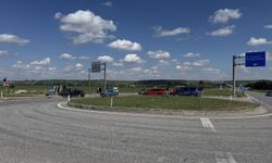 Edirne'de çarpışan iki otomobildeki 5 kişi yaralandı