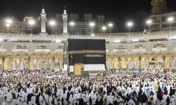 Kabe'nin örtüsü değiştirildi