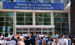 İzmir Büyükşehir Belediyesine yolsuzluk operasyonu