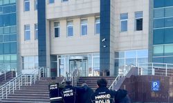 Kars'ta uyuşturucu ticareti yaptıkları iddiasıyla 2 zanlı tutuklandı