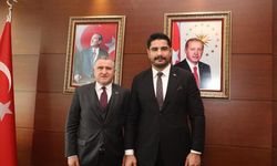 Güreş Federasyonu Başkanı Akgül Bakan Bak'ı ziyaret etti