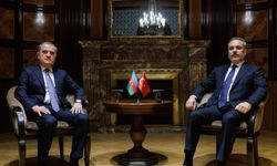 Bakan Fidan Bakü'de Bayramov ile görüştü