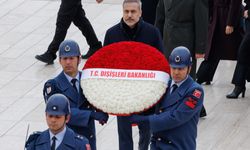 Bakan Fidan Büyükelçiler ile Anıtkabir'i ziyaret etti