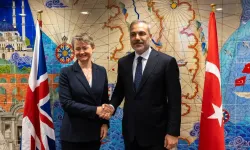 Bakan Fidan İngiliz mevkidaşı Cooper ile Brüksel'de görüştü