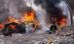 Rusya Sumi'de bir eğitim kurumunu vurdu