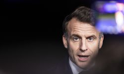 Macron, Yahudi karşıtı ve ırkçı eylemlere zorunlu siyasi men yasağı istiyor