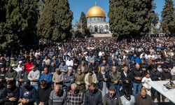 Mescid-i Aksa'da ramazan ayının ilk cuma namazı kılındı
