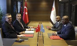 İletişim Başkanı Duran Somalili bakanlarla görüştü