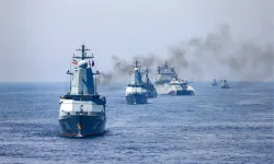 İran ile Rusya, Umman Denizi'nde tatbikata başladı
