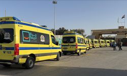 Refah Sınır Kapısı çift yönlü yaya geçişine sınırlı olarak açıldı