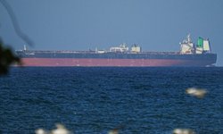 "Hürmüz'deki aksaklıklar petrol fiyatlarını zirveye taşıyabilir"