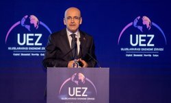 Bakan Şimşek, 'Uluslararası Ekonomi Zirvesi'nde konuştu