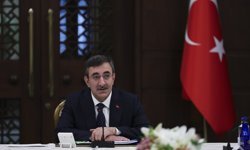 Cumhurbaşkanı Yardımcısı Yılmaz, Meclis'te gazetecilerin sorularını yanıtladı: