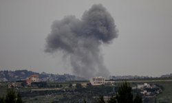 İsrail ateşkese rağmen Lübnan'a hava saldırıları başlattı