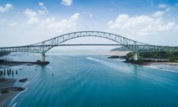 Panama'da Amerika Köprüsü'ndeki yangında 1 kişi öldü, 2 kişi yaralandı