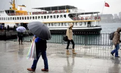 İstanbul'un bazı bölgelerinde sağanak ve dolu etkili oldu