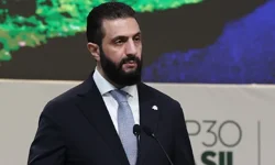 Suriye Cumhurbaşkanı Şara, YPG elebaşlarından Ferhat Abdi Şahin ile görüştü