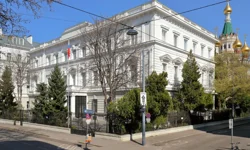 Avusturya casusluk şüphesiyle Rus diplomatları sınır dışı etti