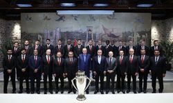 Cumhurbaşkanı Erdoğan Galatasaray Futbol Takımını kabul etti