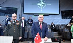 Bakan Güler, NATO Savunma Bakanları Toplantısı kapsamındaki oturuma katıldı