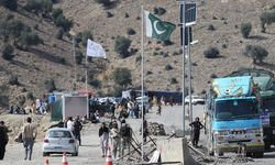 Pakistan, Afganistan sınırında saldırılar düzenlediğini açıkladı