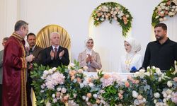 Bakan Göktaş, Aile ve Gençlik Fonu'nun 100 bininci çiftinin nikah şahidi oldu