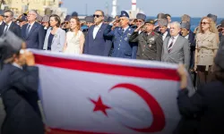 Kıbrıs Barış Harekatı'nın 52. yıl dönümü İzmir'de törenle kutlandı