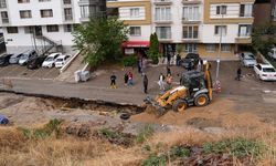 Başkentte selden çöken yolda onarım çalışmaları sürüyor