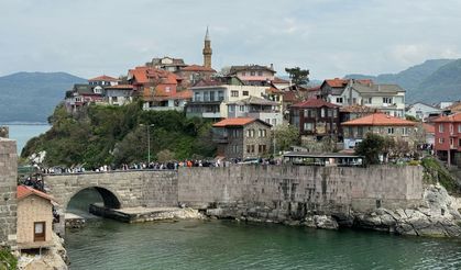 Batı Karadeniz'in turizm beldeleri bayramda tatilcilerin akınına uğradı