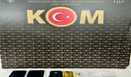 Erzincan'da ehliyet sınavında kullanılan kopya düzeneği ele geçirildi