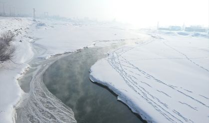 Erzurum, Ardahan ile Ağrı'da dondurucu soğuklar etkisini sürdürüyor