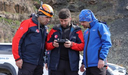 Hakkari'de kayıp kadını arama çalışmaları sürüyor