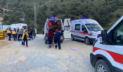 Manisa'da viyadük inşaatındaki çökme sonucu 9 işçi yaralandı