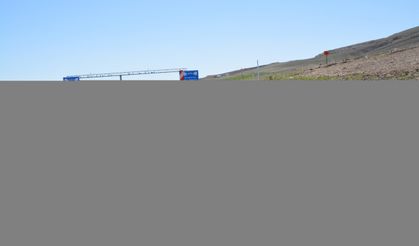 Sivas'ta yeni satın aldığı motosikletiyle bariyerlere çarpan sürücü öldü