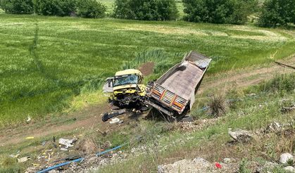 Batman'da tır şarampole devrildi